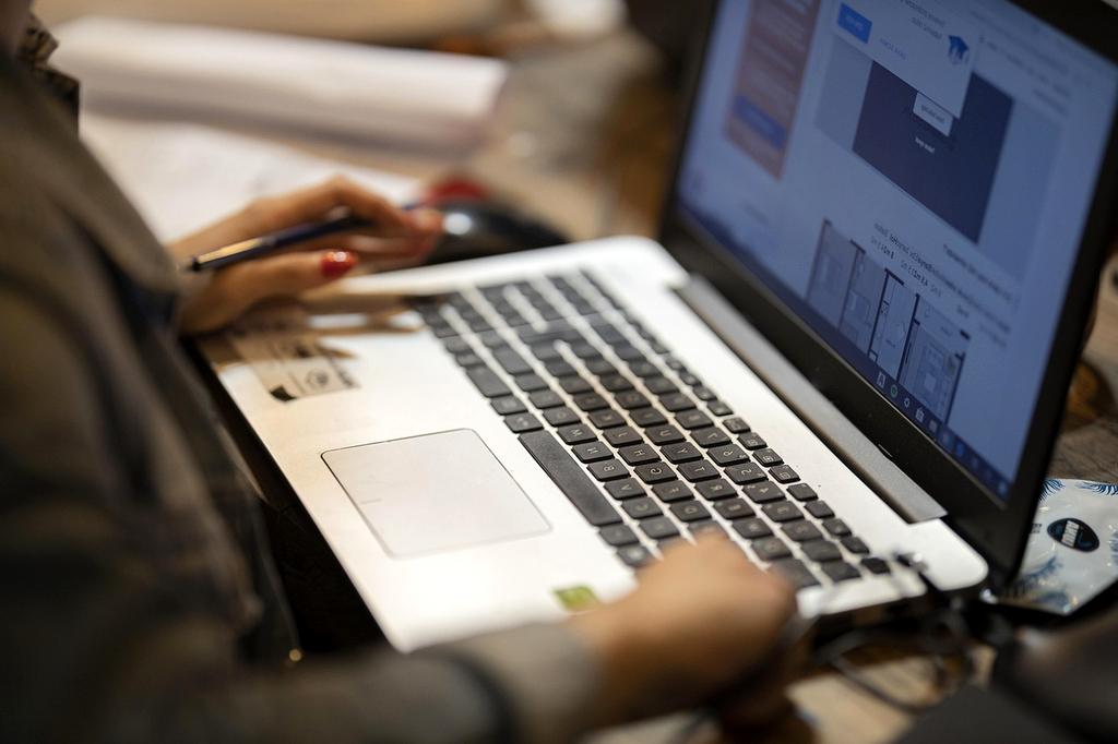 Illustration showing workflow integration with multiple digital devices