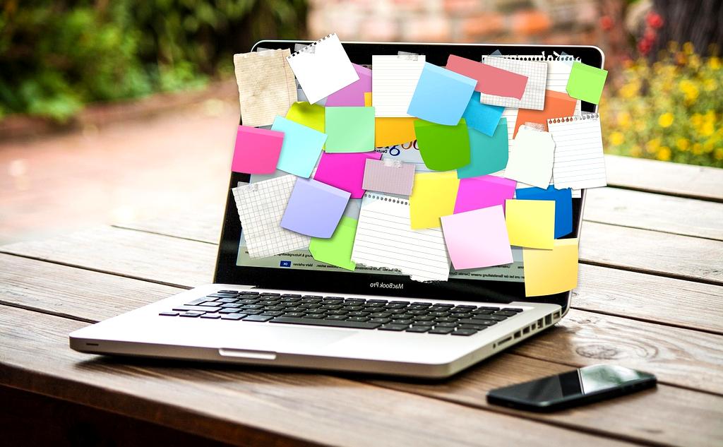 Quantum encryption visualization with particle wave patterns