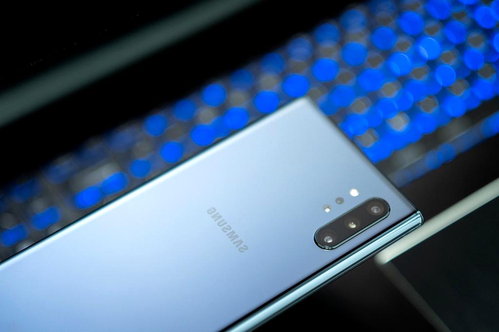 Task management board with cards and deadlines